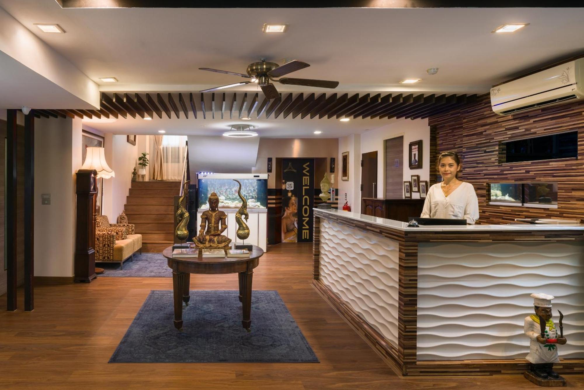 Aspira Suites Sukhumvit 20 Bangkok Bagian luar foto