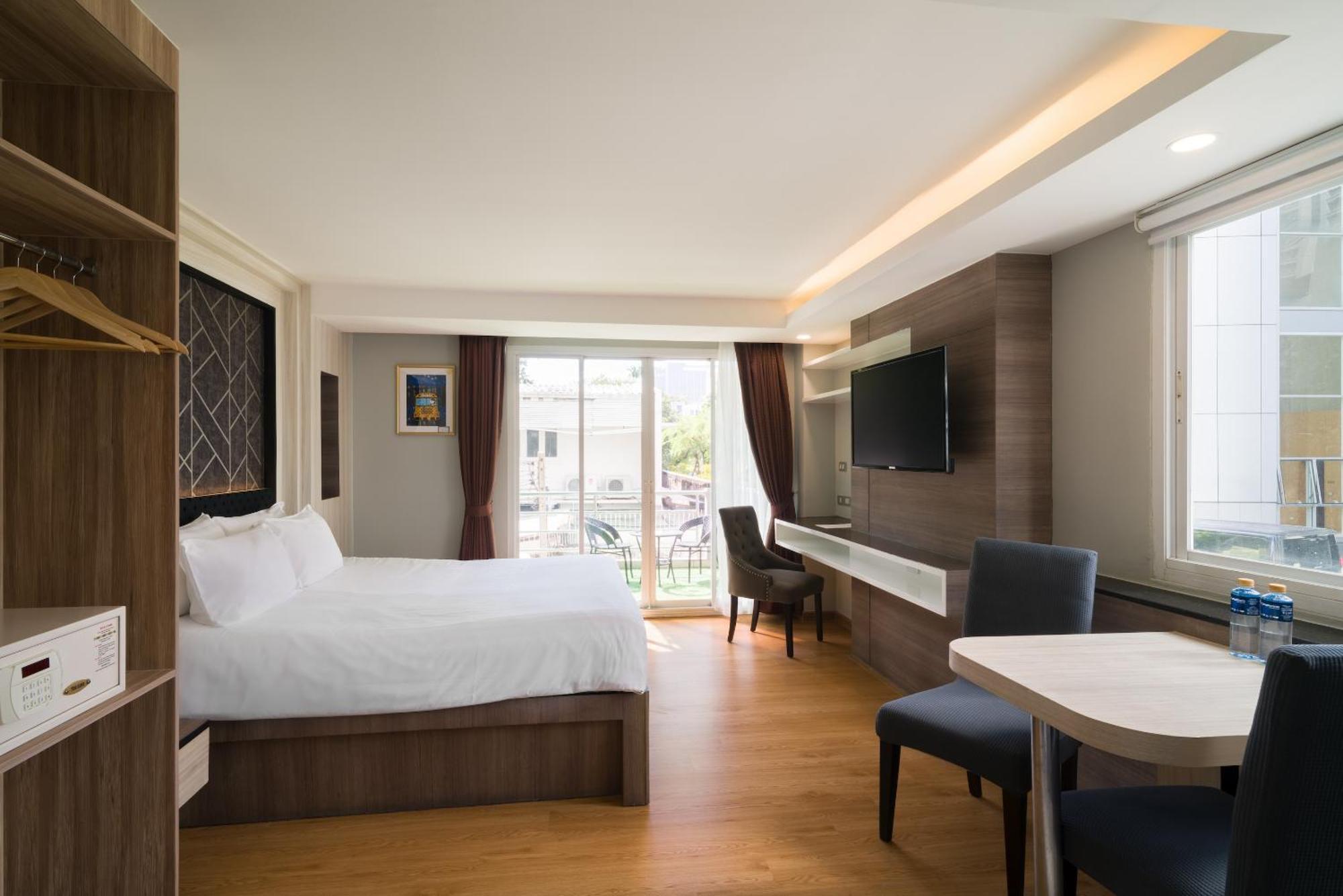 Aspira Suites Sukhumvit 20 Bangkok Bagian luar foto