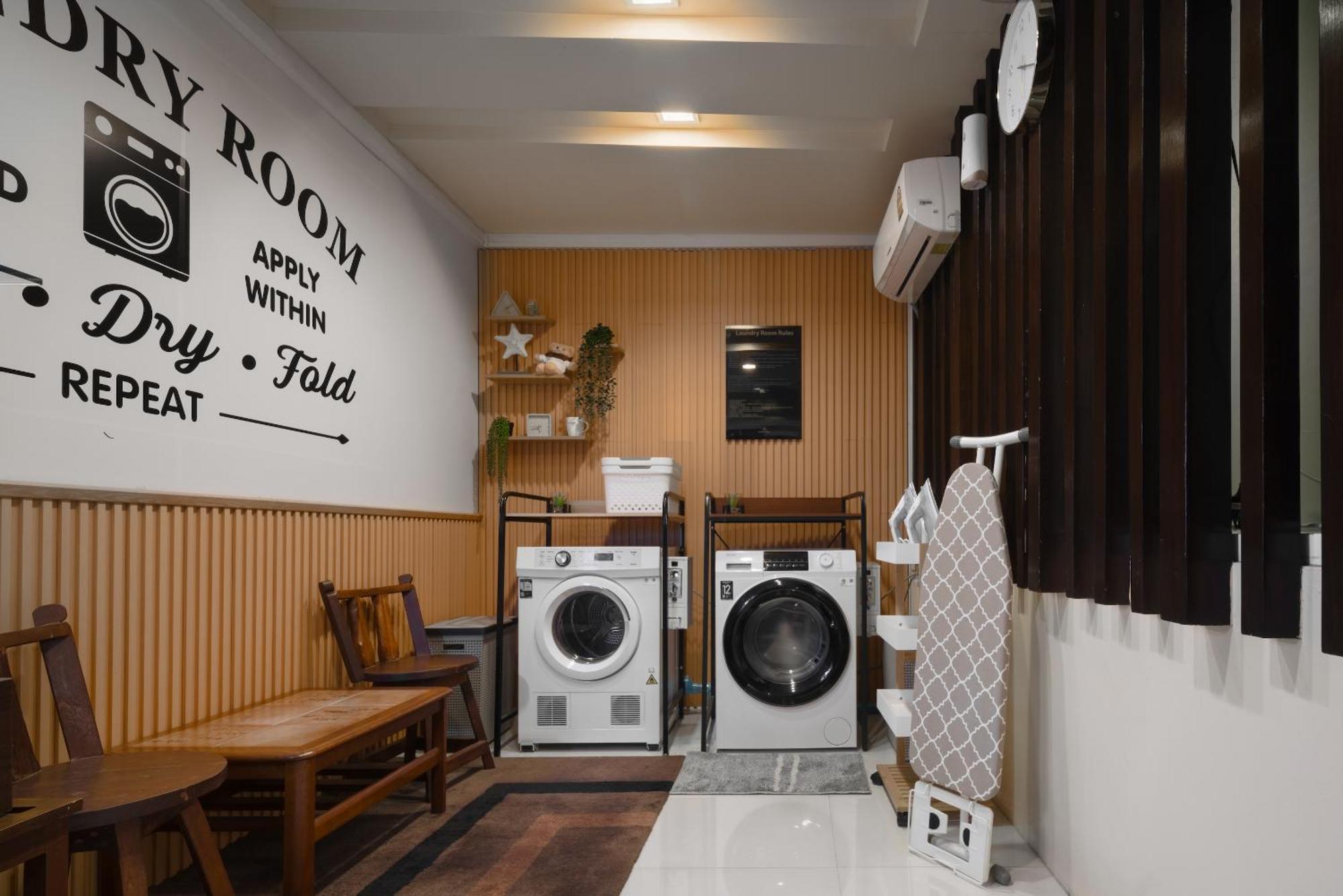 Aspira Suites Sukhumvit 20 Bangkok Bagian luar foto