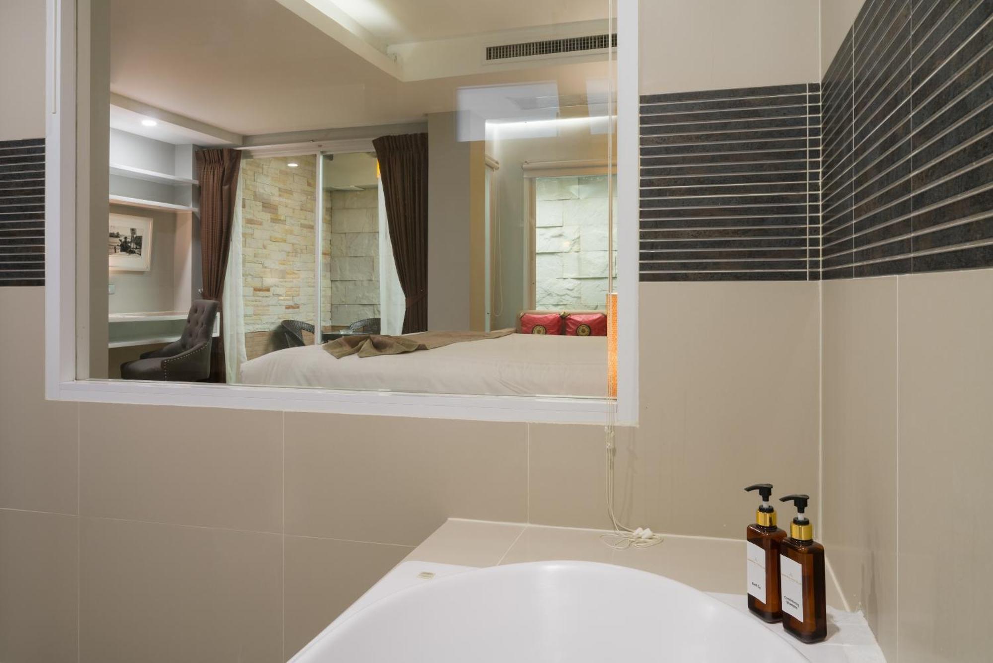 Aspira Suites Sukhumvit 20 Bangkok Bagian luar foto