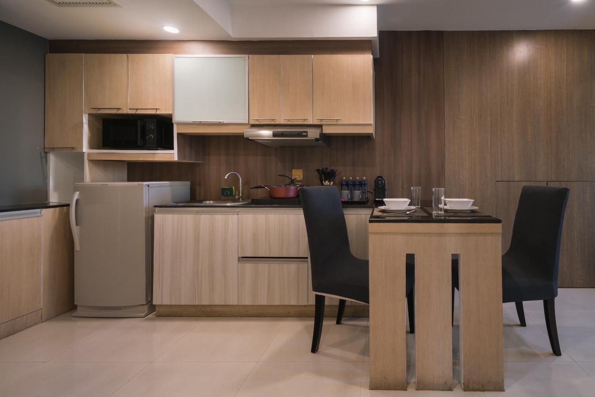 Aspira Suites Sukhumvit 20 Bangkok Bagian luar foto