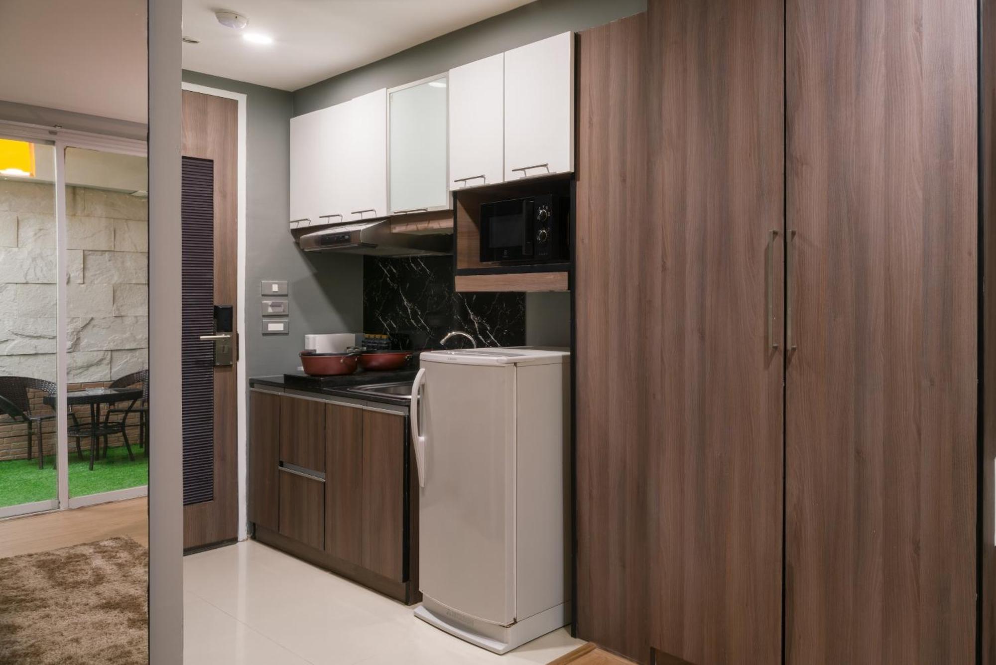 Aspira Suites Sukhumvit 20 Bangkok Bagian luar foto