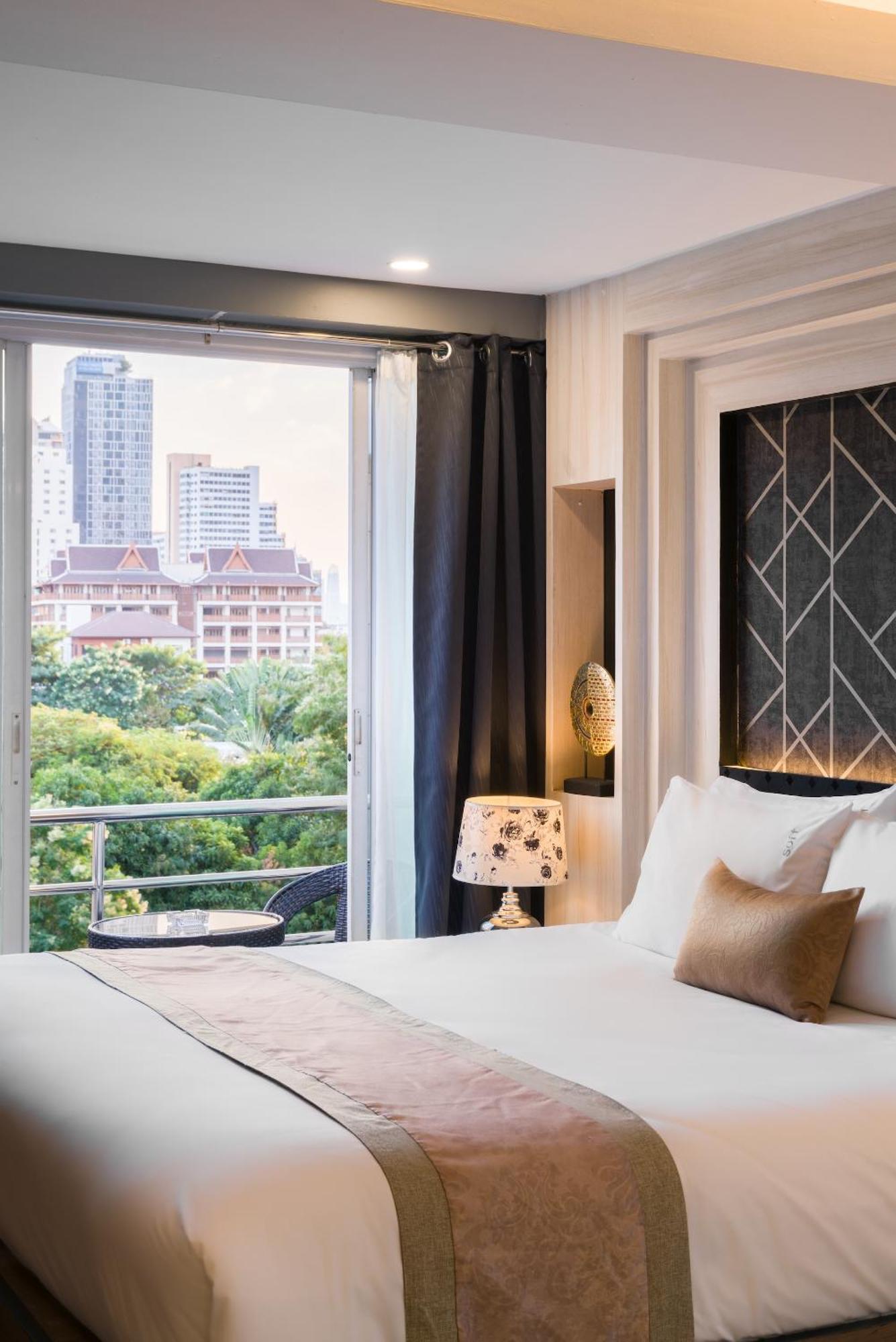 Aspira Suites Sukhumvit 20 Bangkok Bagian luar foto
